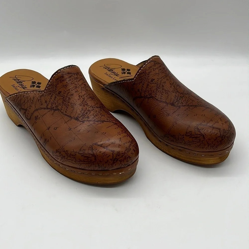 Patricia Nash Old World Map Italian Leather Clogs/Mules - Size 6